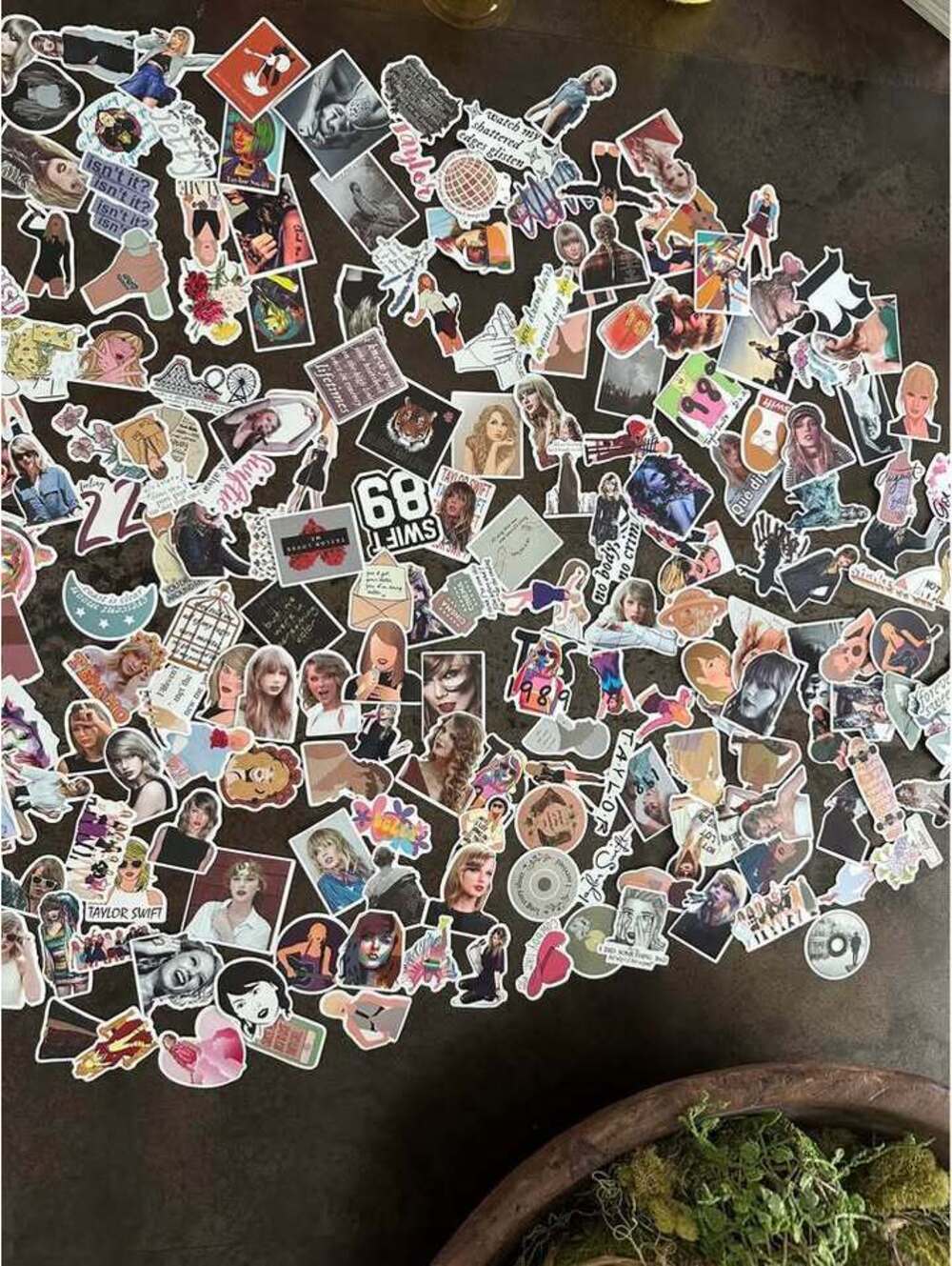 190+ Taylor Swift Stickers